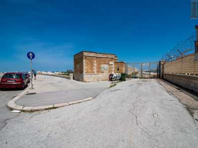 Bari, il molo San Cataldo